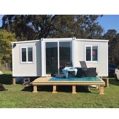 Versatile Expandable Container House 5800*6400*2530mm Ideal for Living or Medical
